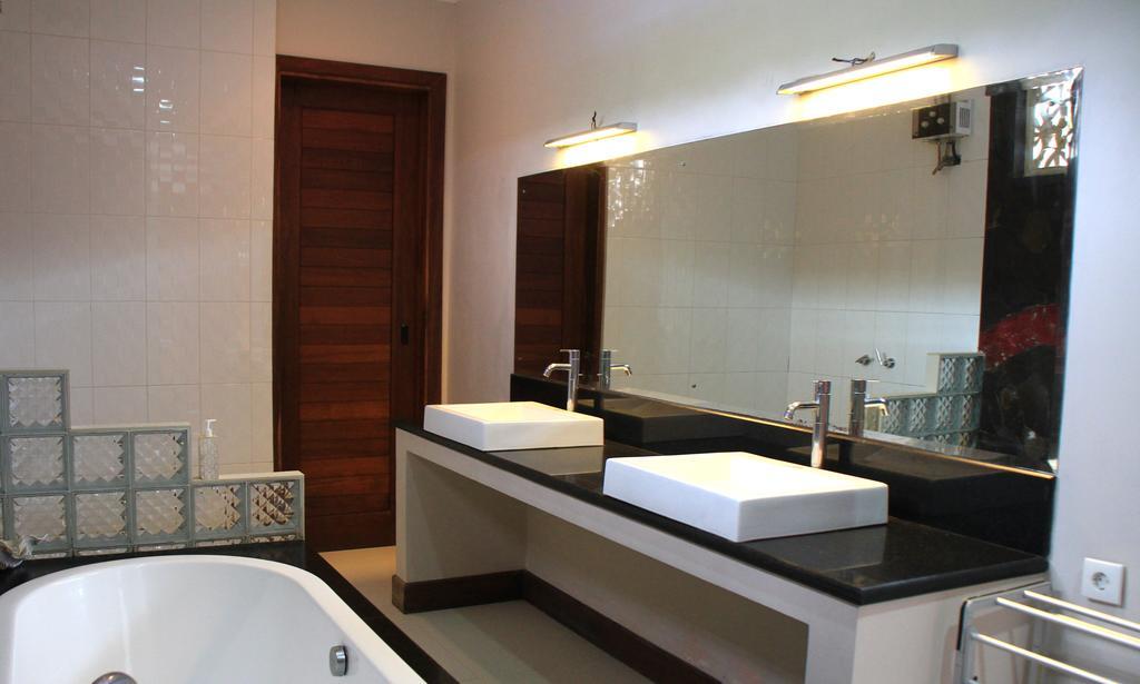 Jennys Place Hotel Lembongan Habitación foto
